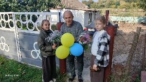 Привітали вчителів - ветеранів педагогічної праці