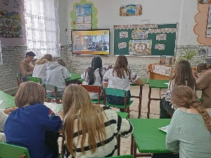Новомар’ївці долучилися до написання Всеукраїнського радіодиктанту національної єдності