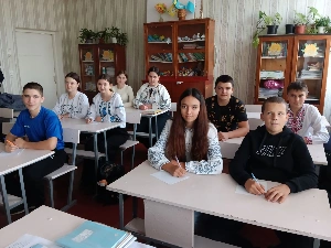 Новомар’ївці долучилися до написання Всеукраїнського радіодиктанту національної єдності